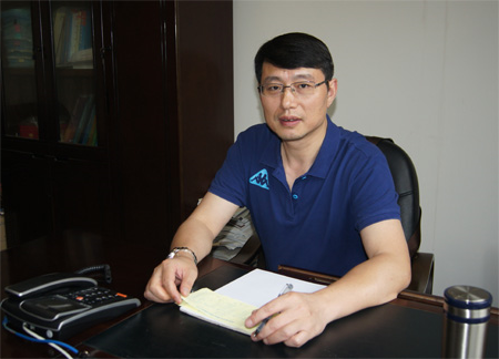 张杰-1.jpg